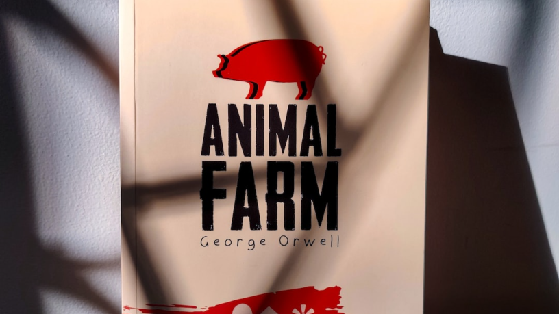 Resumo do Livro A Revolução dos Bichos De George Orwell 