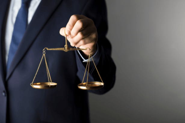 Resumo sobre o Livro Marília de Dirceu de Tomás Antônio Gonzaga