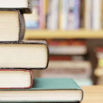 Resumo de O Grande Gatsby de F. Scott Fitzgerald A Busca Desenfreada pelo Sonho Americano