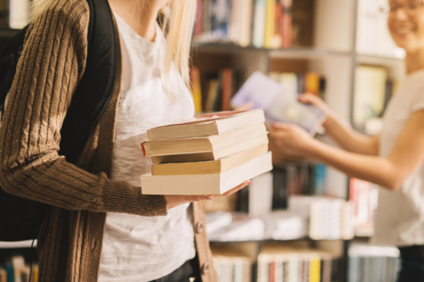 Resumo do livro "As Narrativas do Tempo: Machado de Assis em Perspectiva" – Machado de Assis