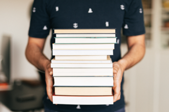 Resumo do livro "O Preço do Amanhã" – Alex Pettyfer