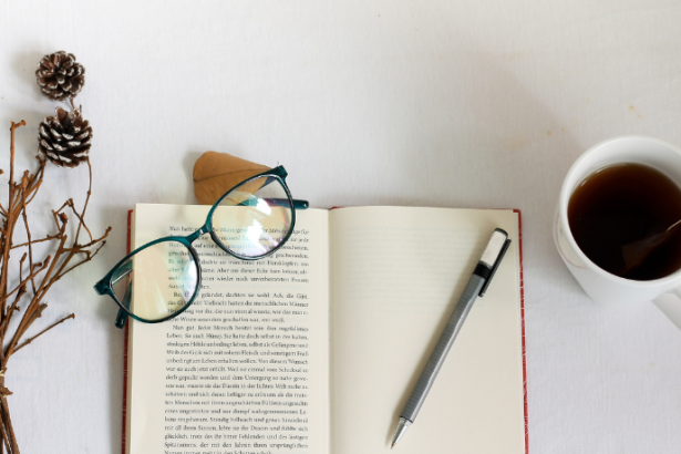 Resumo do livro "O Vento e o Sol" – Fábula atribuída a Esopo