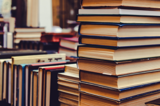 Resumo do livro A Andorinha e os Pássaros – Esopo.