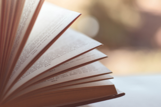 Resumo do livro A Coruja e a Águia – Esopo