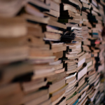 Resumo do livro "O Velho, o Menino e o Burro" – La Fontaine