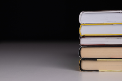 Resumo do livro “Sombras na Janela” – Eduardo Ribeiro