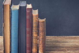 Resumo do livro “A Coruja e a Águia” – Esopo