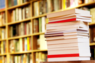 Resumo do livro “O Galo e a Pérola” – Esopo