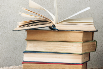 Resumo do livro "O Grilo e a Gota de Orvalho" – Celina Pereira