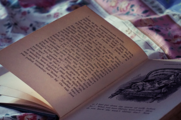 Resumo de 1 Esdras (Esdras grego)