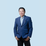 O Dr. Milton Seigi Hayashi destaca como a mentoplastia melhora a simetria e realça a beleza natural do rosto.