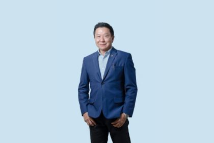 O Dr. Milton Seigi Hayashi destaca como a mentoplastia melhora a simetria e realça a beleza natural do rosto.