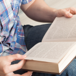 Resumo de A Rosa do Povo – Carlos Drummond de Andrade