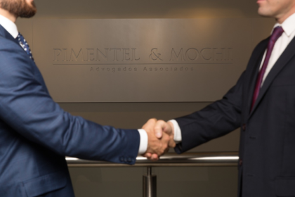 Rodrigo Gonçalves Pimentel analisa como a recuperação judicial pode oferecer soluções eficazes para o endividamento agrícola e a continuidade do produtor rural.