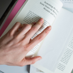 Resumo do Comentário Bíblico Moody – Charles F. Pfeiffer