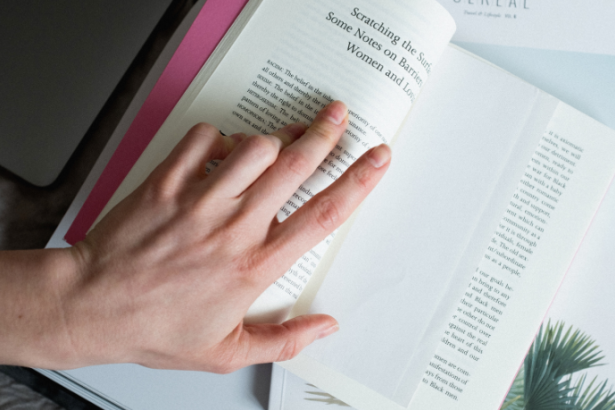 Resumo do Comentário Bíblico Moody – Charles F. Pfeiffer