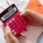 Com Victor Boris Santos Maciel, veja como a reforma tributária até 2033 influencia planejamento, gestão e decisões estratégicas.